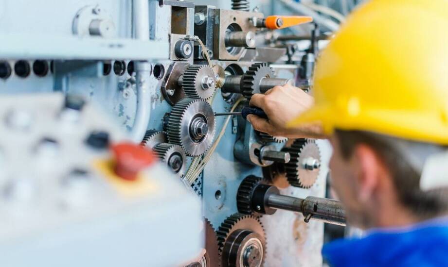 Nowe technologie w budowie maszyn – jak kształtują przyszłość przemysłu