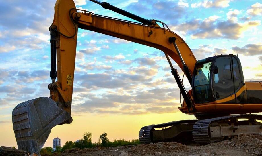 Wynajem koparki - co warto o nim wiedzieć?