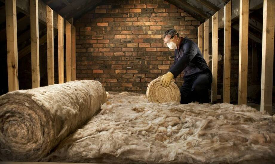 Na czym polega ocieplanie granulatem wełny i jakie niesie zalety?