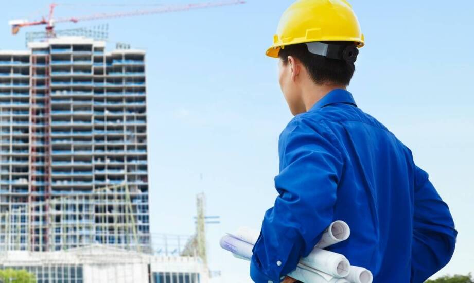 Budowa domu – istotne kryteria wyboru wykonawcy i sprawdzonych rozwiązań