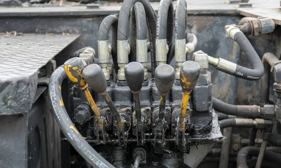 Czyszczenie separatorów ropopochodnych – jak przebiega proces i dlaczego jest ważny