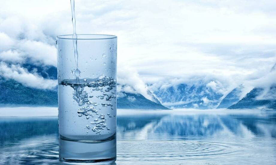 Woda Staropolanka – właściwości, pochodzenie i zastosowanie na co dzień