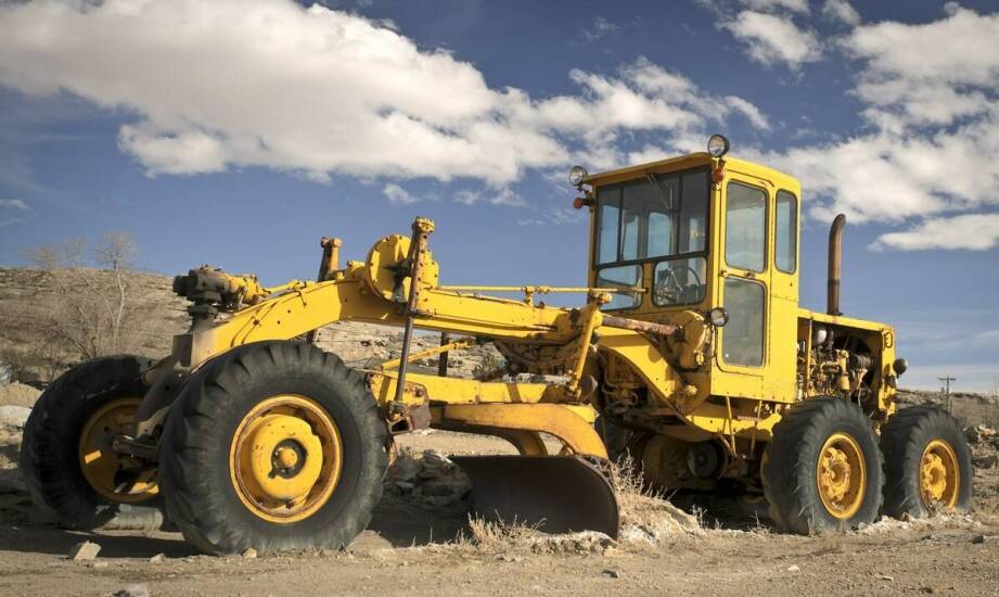 Wynajem maszyn – kluczowe korzyści i zastosowania w różnych branżach