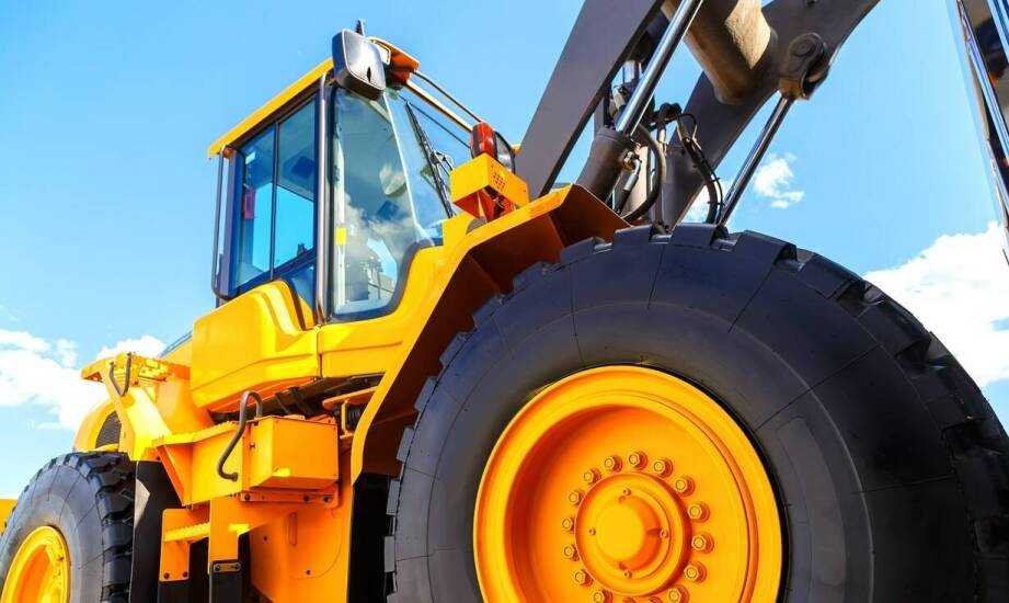 Jak przebiega proces wynajmu maszyn i na co zwrócić uwagę przed decyzją