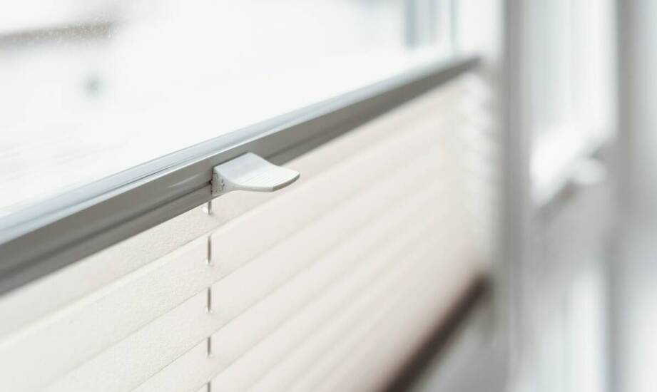 Taśma rozprężna do okien – zastosowanie i kluczowe korzyści użytkowania