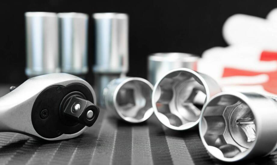 Jak zwiększyć bezpieczeństwo domu dzięki odpowiednim wkładkom do drzwi