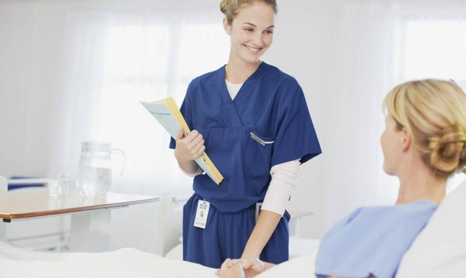 Jak wygląda codzienność w domu opieki dla osób starszych? Fakty i mity