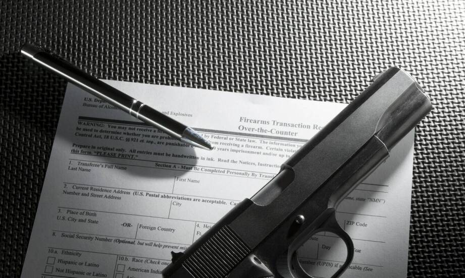 Czym są sprawy karne skarbowe i jakie prawa przysługują podejrzanym?