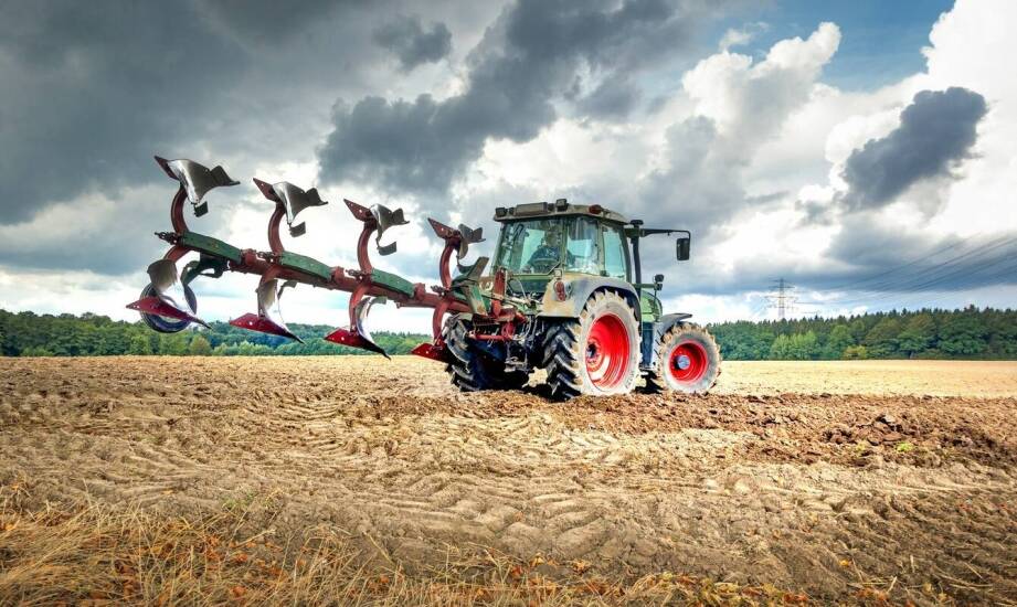 Manitou – uniwersalne maszyny podnoszące efektywność pracy w gospodarstwie