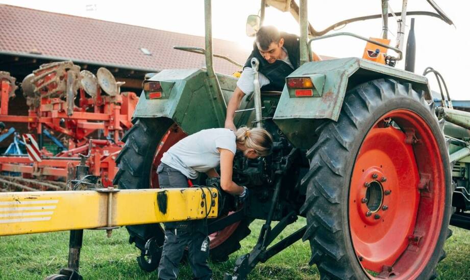 Jak zwiększyć żywotność maszyn rolniczych dzięki regularnej obsłudze technicznej