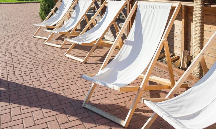 Leżaki z indywidualnym nadrukiem – kreatywne rozwiązania dla firm i eventów