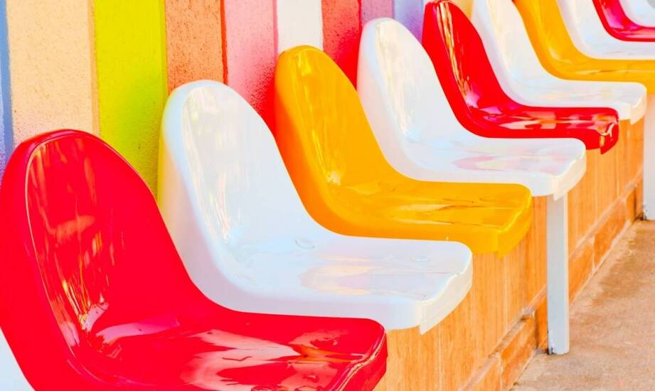 Leżaki reklamowe z indywidualnym nadrukiem – możliwości, trendy i zastosowania