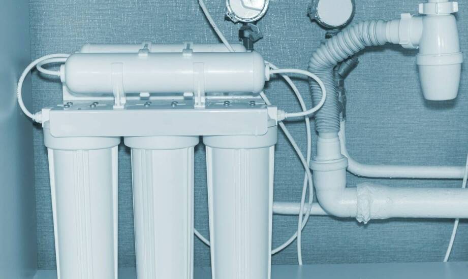 Przydomowe oczyszczalnie ścieków – jak działają i kiedy warto je wybrać