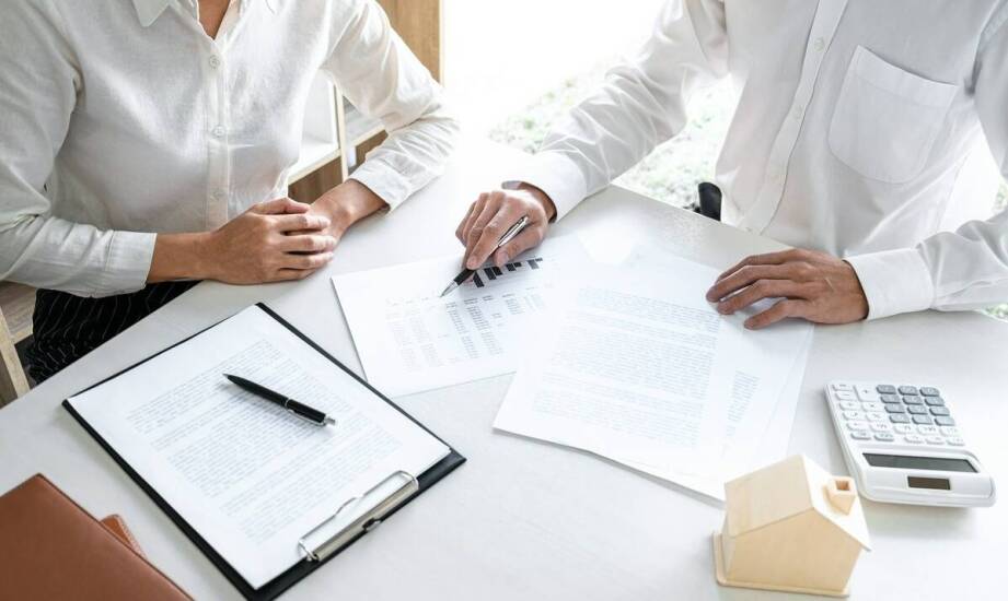 Na co zwrócić uwagę przy tłumaczeniu dokumentów – istotne aspekty i możliwe wyzwania