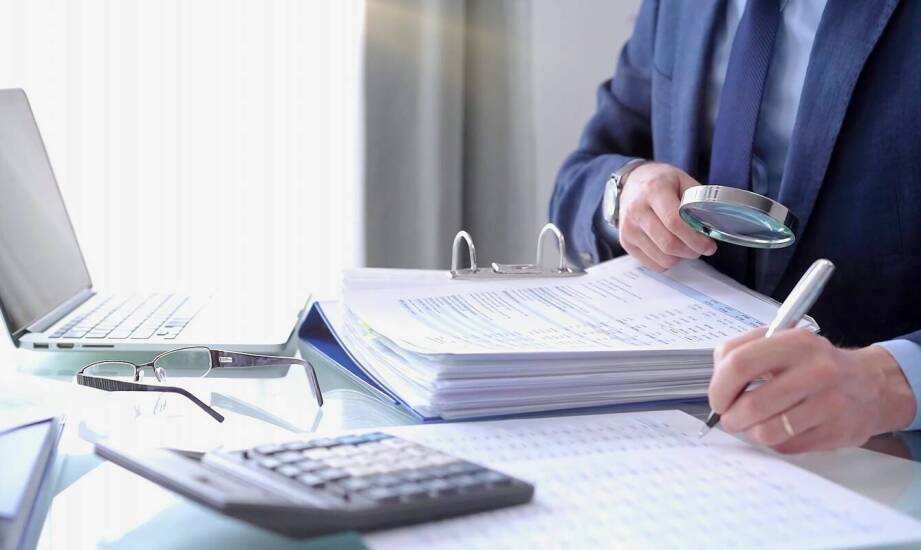 Księgowość firmowa – najważniejsze obowiązki i aktualne zmiany w przepisach