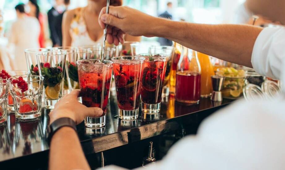 Hurtownia napojów – najczęściej wybierane produkty i zmieniające się trendy