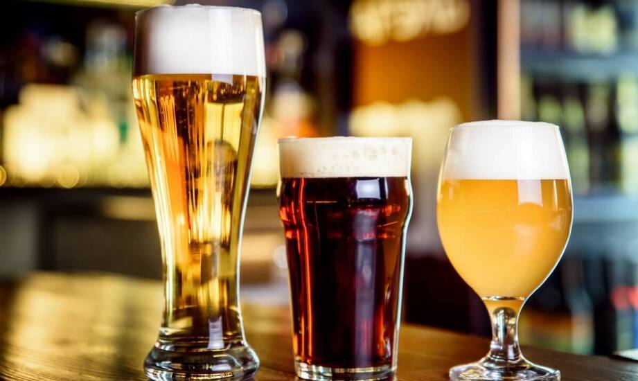Jakie piwa trafiają do hurtowni? Przegląd kategorii i popularności