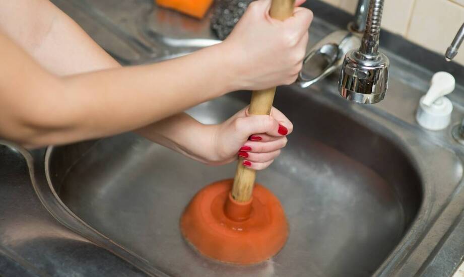 Udrażnianie kanalizacji – skuteczne sposoby zapobiegania zatorom i awariom