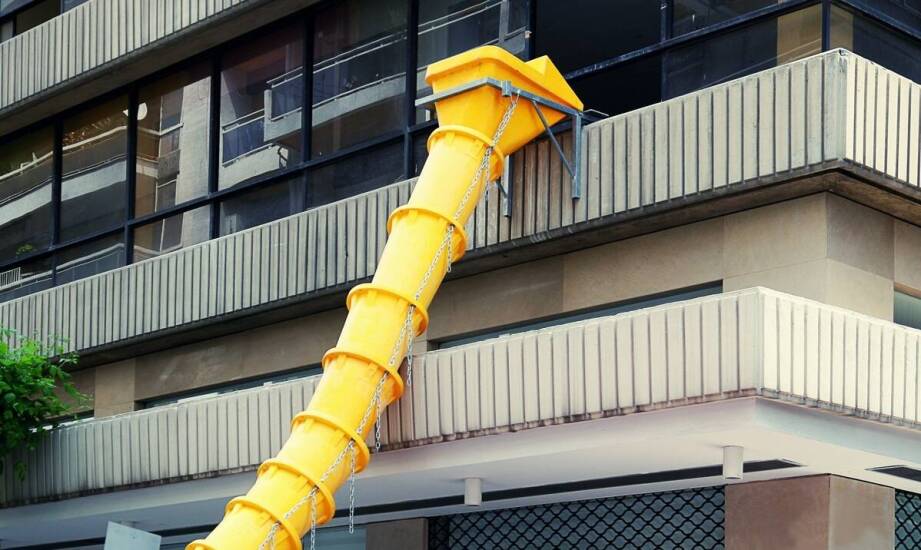 Co wpływa na skuteczność osuszania budynków i jak przebiega proces usuwania wilgoci