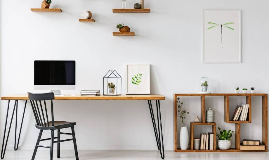 Biurka drewniane na zamówienie – inspiracje, funkcje i możliwości aranżacji