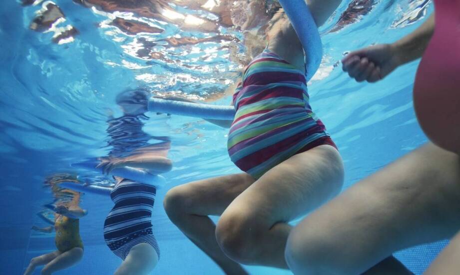 Jak przebiega nauka pływania u dzieci i jakie przynosi korzyści?