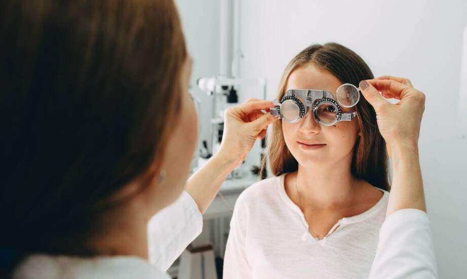 Jak przebiegają badania okulistyczne i jakie dolegliwości wykrywają