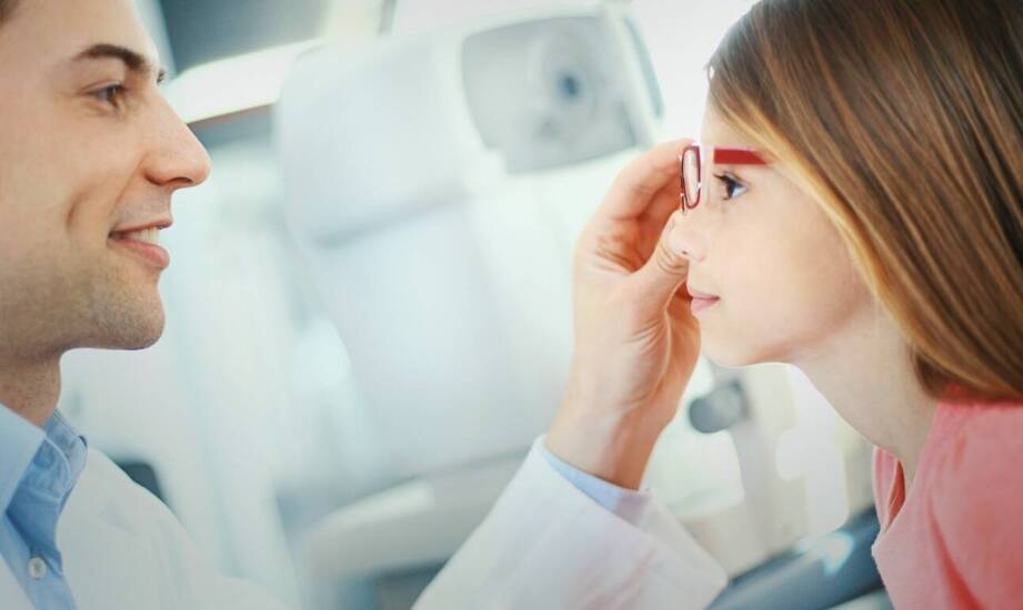 Jak rozpoznać jaskrę? Objawy, przebieg oraz znaczenie badań diagnostycznych