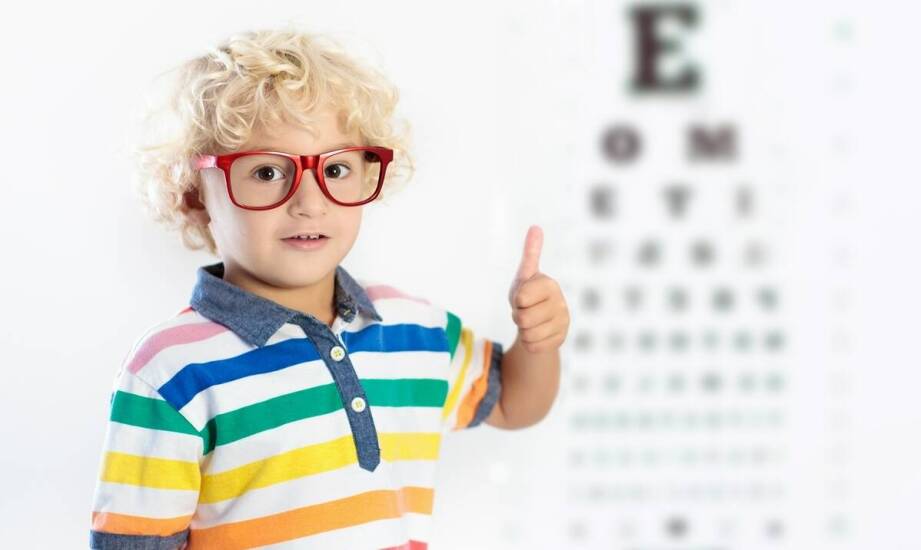 Najczęstsze objawy problemów ze wzrokiem u dzieci i sposoby diagnozowania