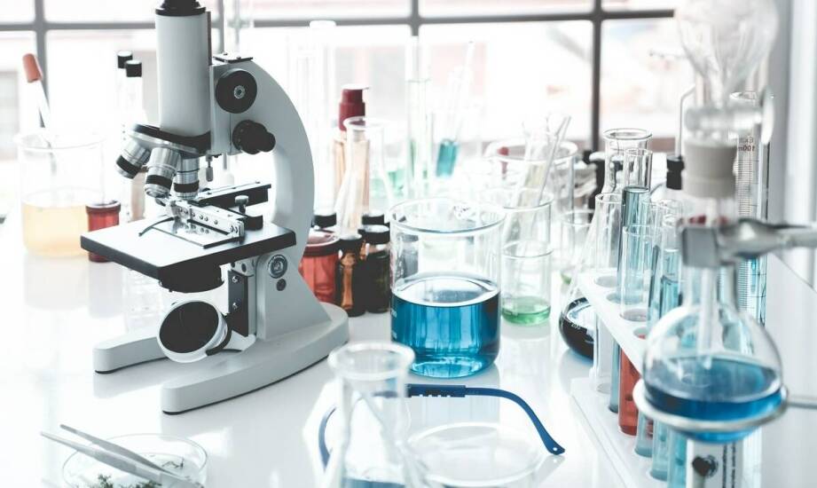 Jak działa aparatura analityczna stosowana w laboratoriach badawczych