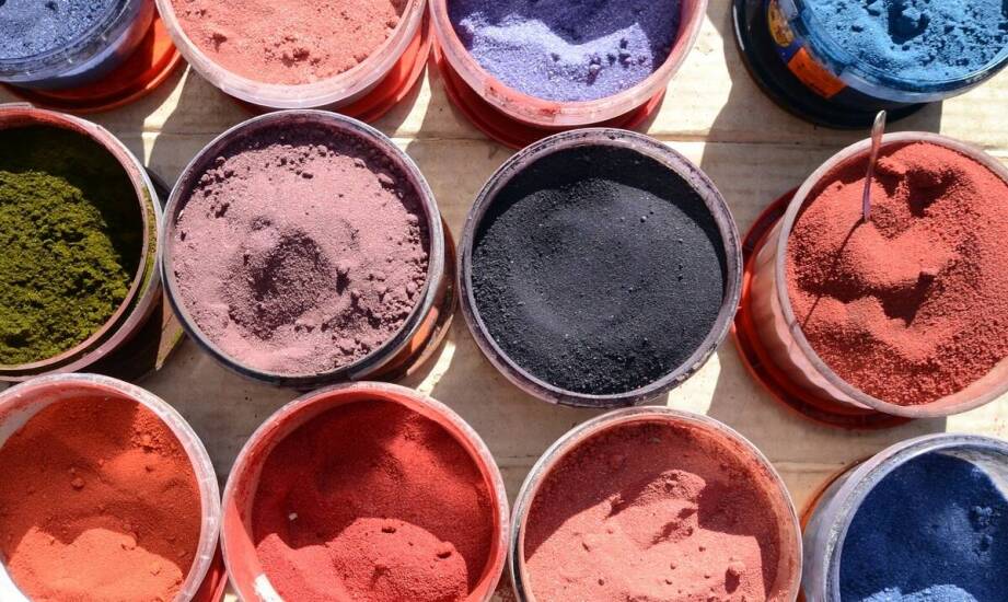 Naczynia do barwienia w laboratoriach – rodzaje, zastosowania i funkcje