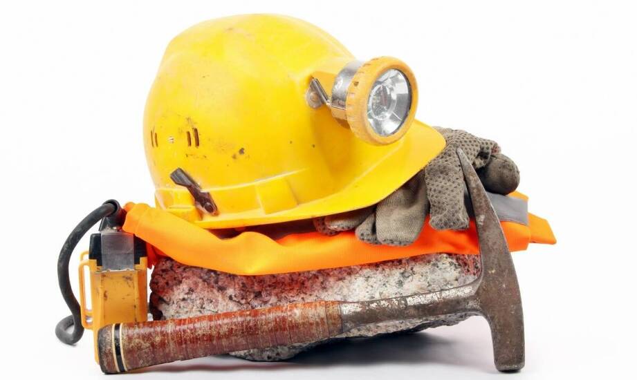 Bezpieczne postępowanie z materiałami niebezpiecznymi – kluczowe zasady i etapy