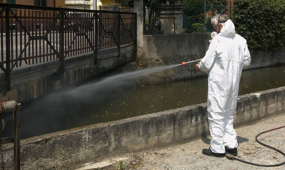 Neutralizacja kwasów w przemyśle – skuteczne metody i wpływ na środowisko