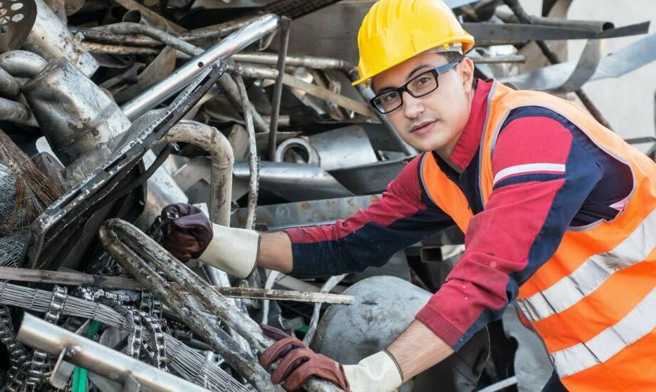 Usuwanie skutków wypadków – jak postępować z zanieczyszczeniami powypadkowymi