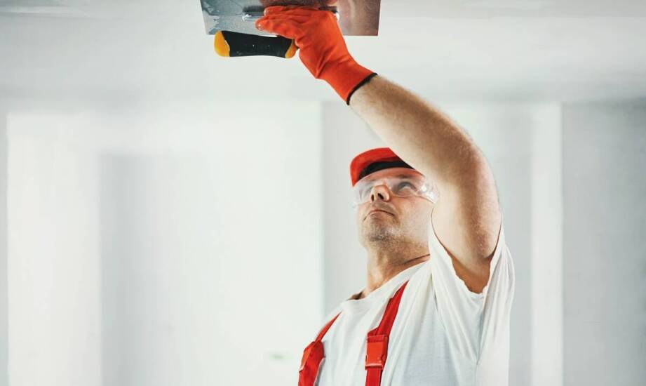 Trendy i możliwości wykorzystania szkła w aranżacji domu i biura