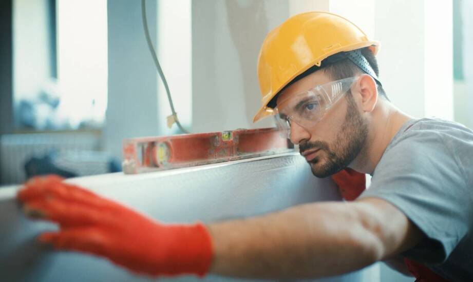 Szkło w codziennym otoczeniu – najciekawsze zastosowania i funkcje