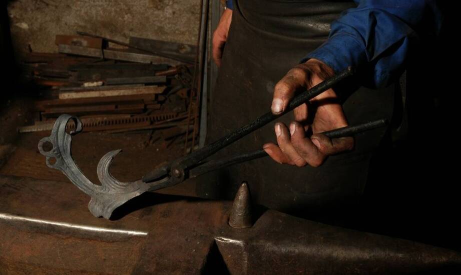 Szklane rozwiązania – praktyczne zastosowania i zalety szkła w codzienności