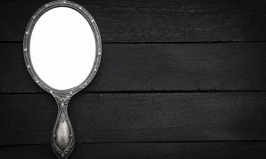 Fazowane lustra – inspiracje do zastosowania w domowych aranżacjach