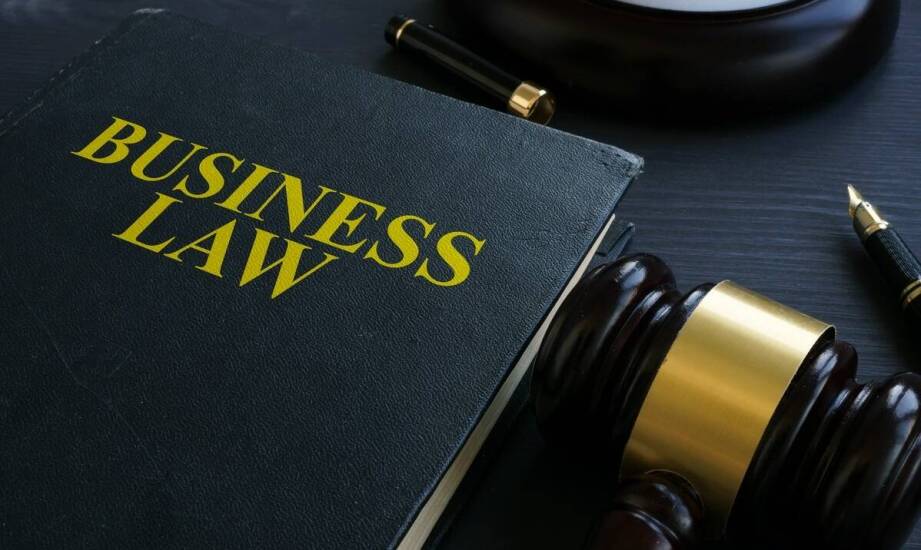 Na czym polegają usługi prawne i jakie sprawy można dzięki nim rozwiązać