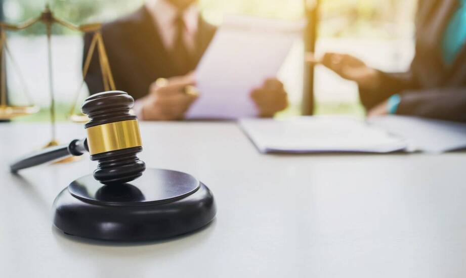Reprezentacja w sądzie – kiedy pomoc prawnika jest niezbędna i na czym polega