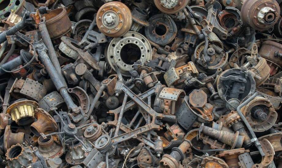 Złom – jak prawidłowo segregować odpady metalowe i dlaczego to ważne