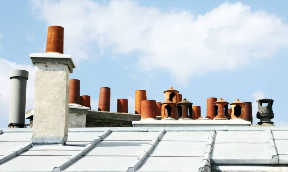 Kominy w budownictwie – zastosowanie, rodzaje i istotne informacje