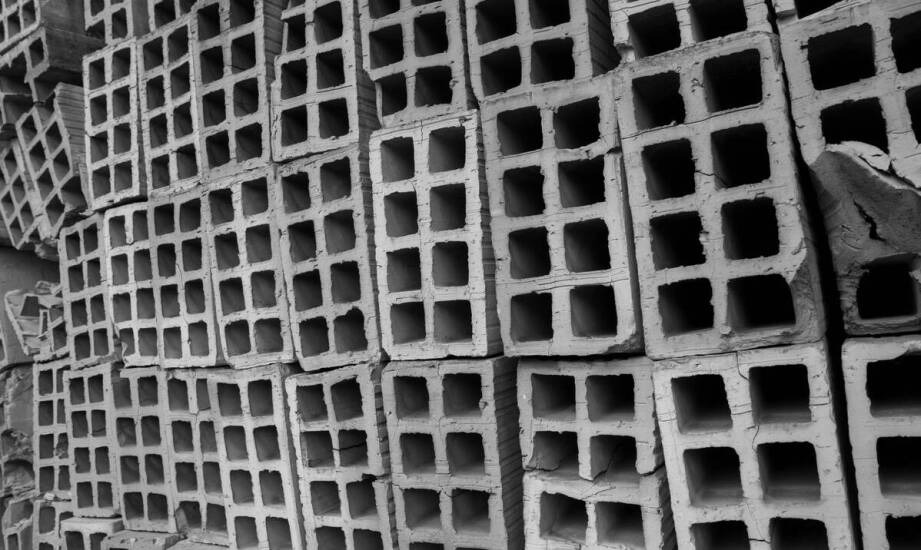 Pustaki wentylacyjne – najważniejsze cechy, zastosowania i funkcje w budowie