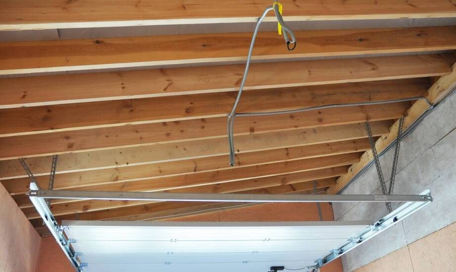 Jak dobrać nadproża do różnych typów ścian i konstrukcji budowlanych