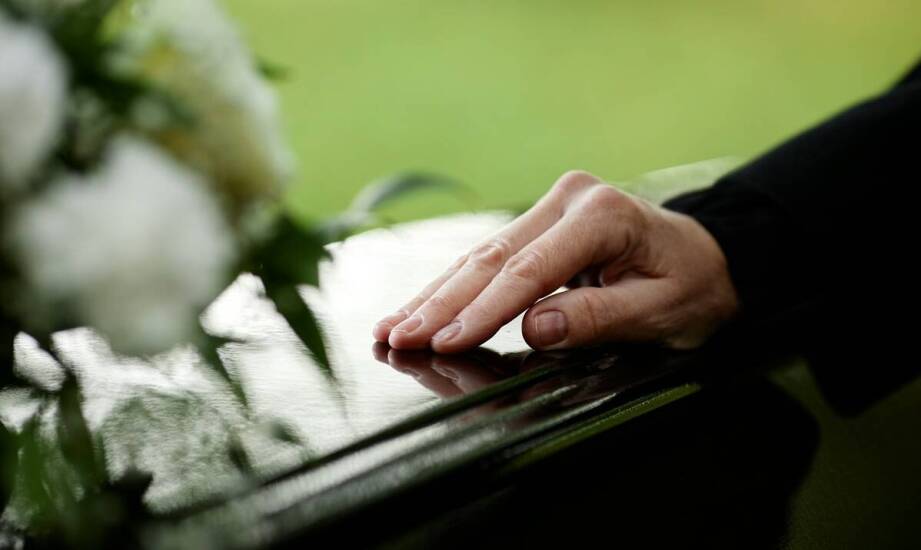 Jak wyglądają etapy przygotowań i oferta branży pogrzebowej w Polsce