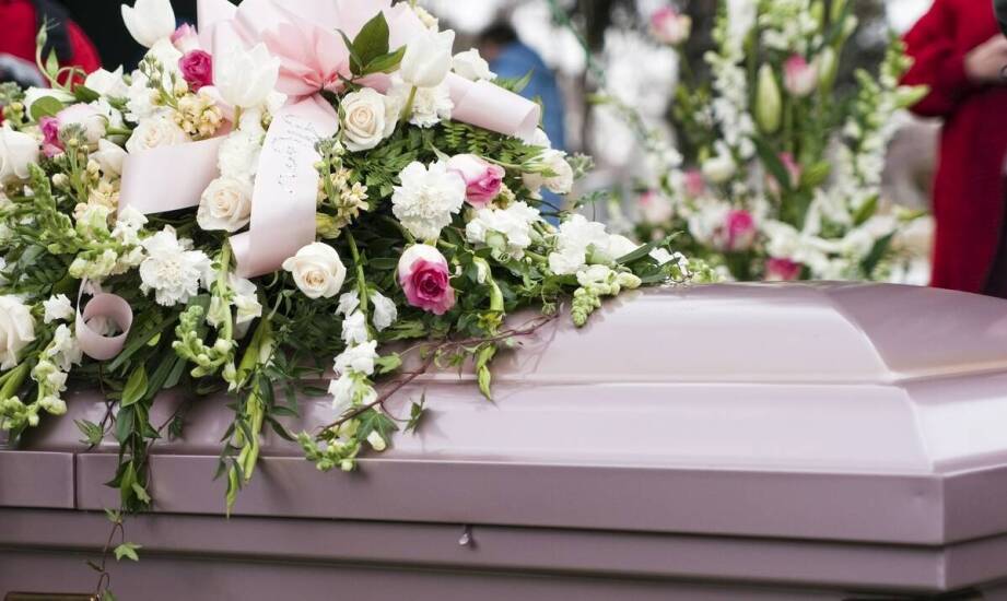Jakie możliwości oferuje branża funeralna i jak przebiega ostatnia posługa