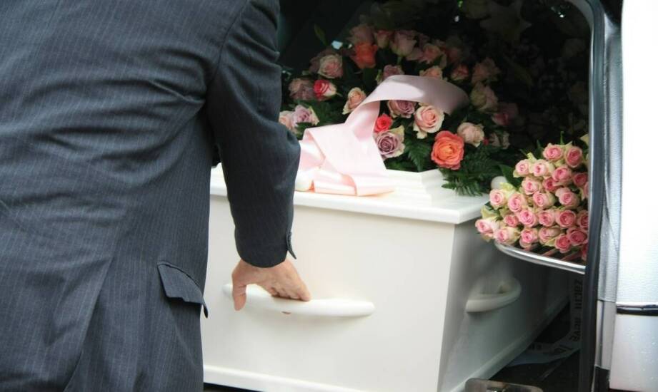 Usługi pogrzebowe – standardy, tradycje i zmiany w obliczu współczesności