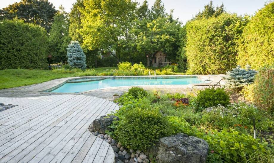 Baseny SPA ogrodowe i wanny z hydromasażem – komfort wypoczynku na wyciągnięcie ręki