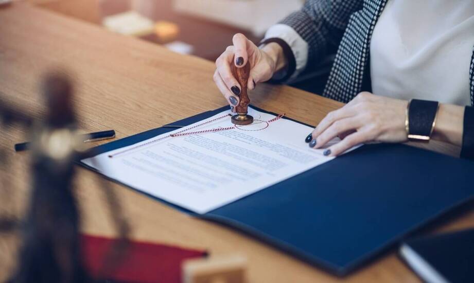 Poświadczenia notarialne – najczęstsze pytania i ważne informacje na start