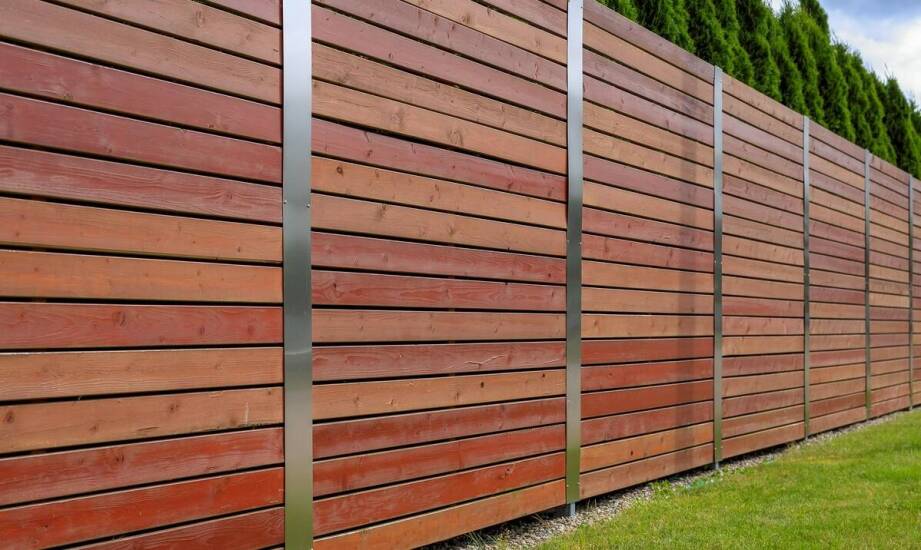 Jak wybrać panele ogrodzeniowe dopasowane do różnych potrzeb posesji