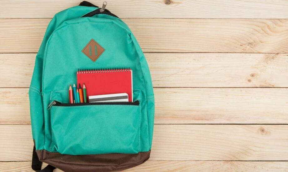 Worek plecak z nadrukiem – praktyczne zastosowania i modne inspiracje